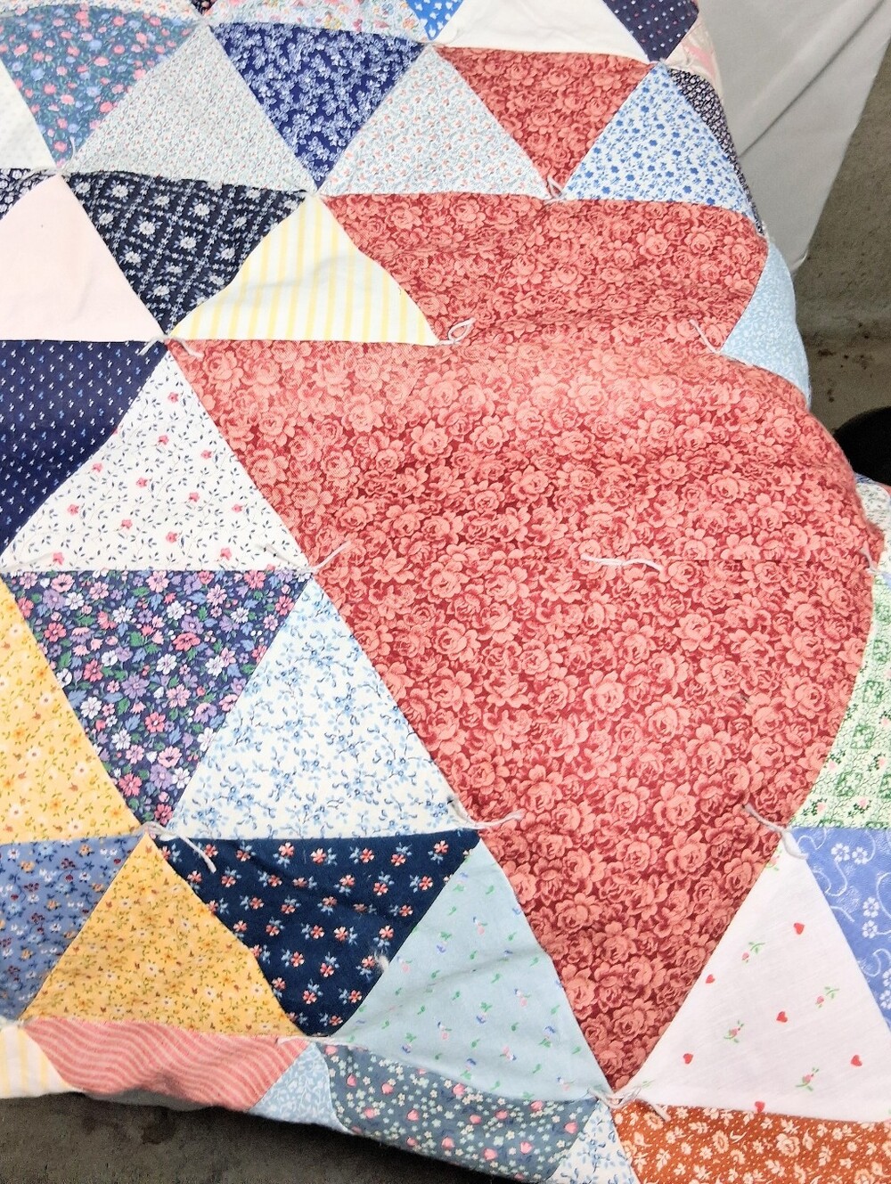 Vintage Crib 52" X 38" Hand-tied Triangle Patchwork Calico/Floral Scraps Quilt - Picture 3 of 11